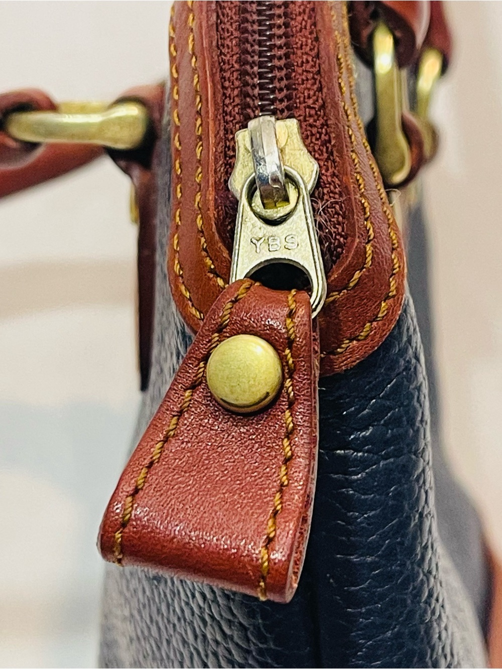 Vintage Liz Claiborne Pebbled Leather Two Tone Satchel Purse Navy Tan - Picture 4 of 10